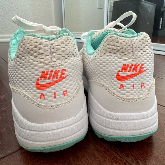 Nike golf shoes - Picture 3 of 4